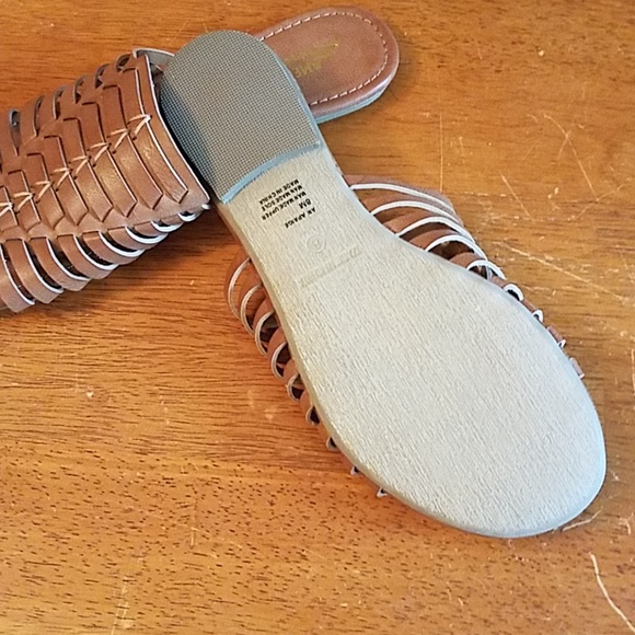 Sweet woven slides - Picture 2 of 3